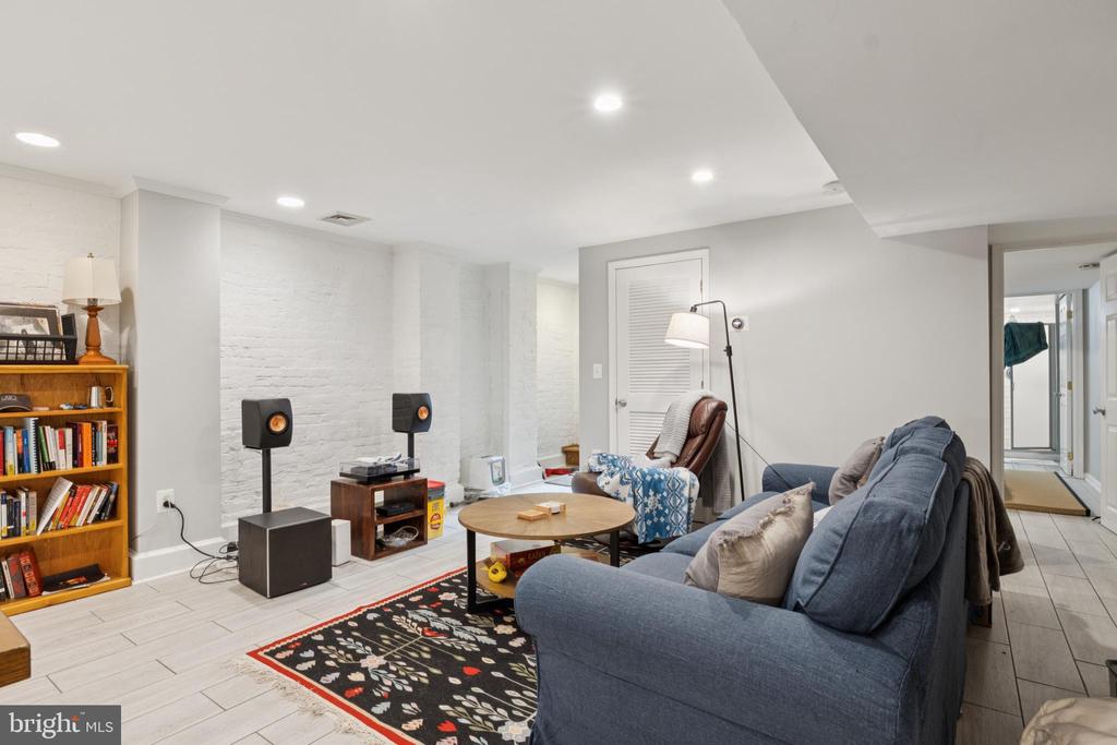 1406 12TH STREET NW