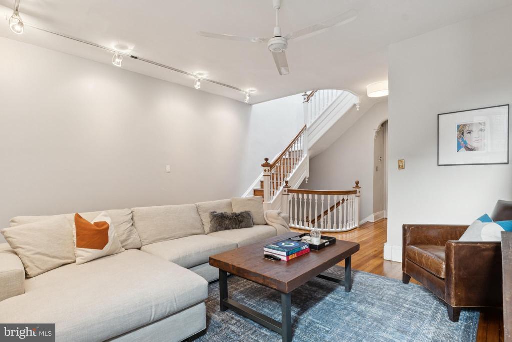 1406 12TH STREET NW