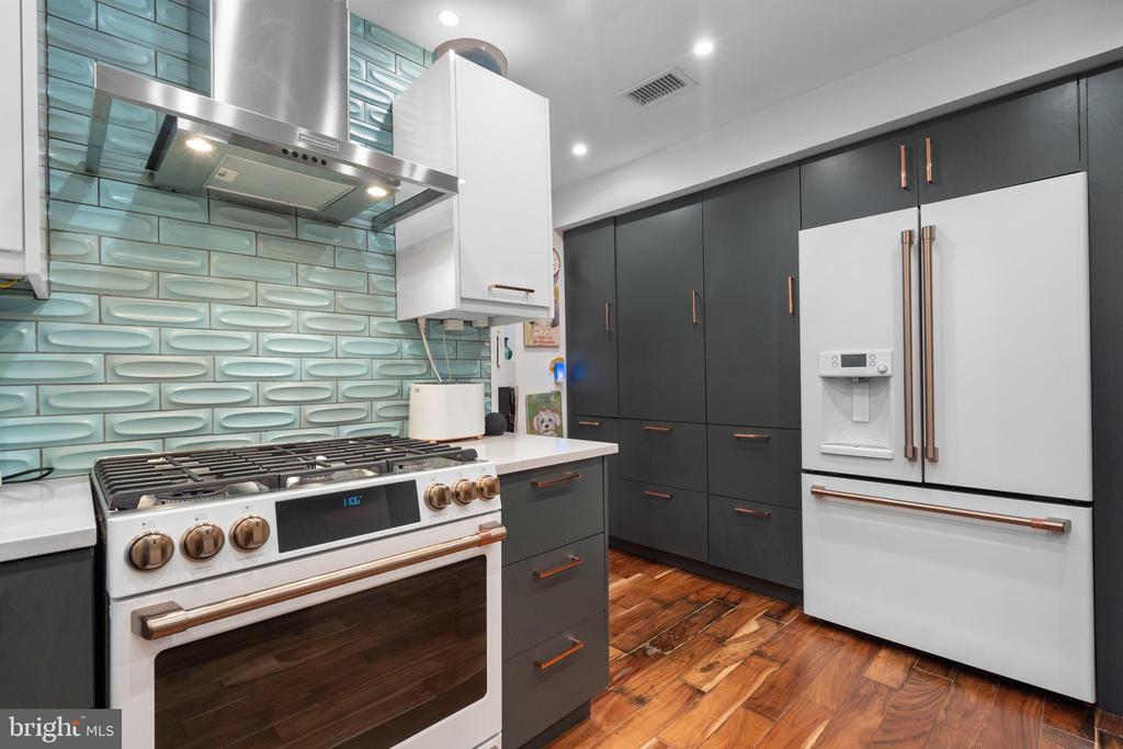 1111 M STREET NW 2