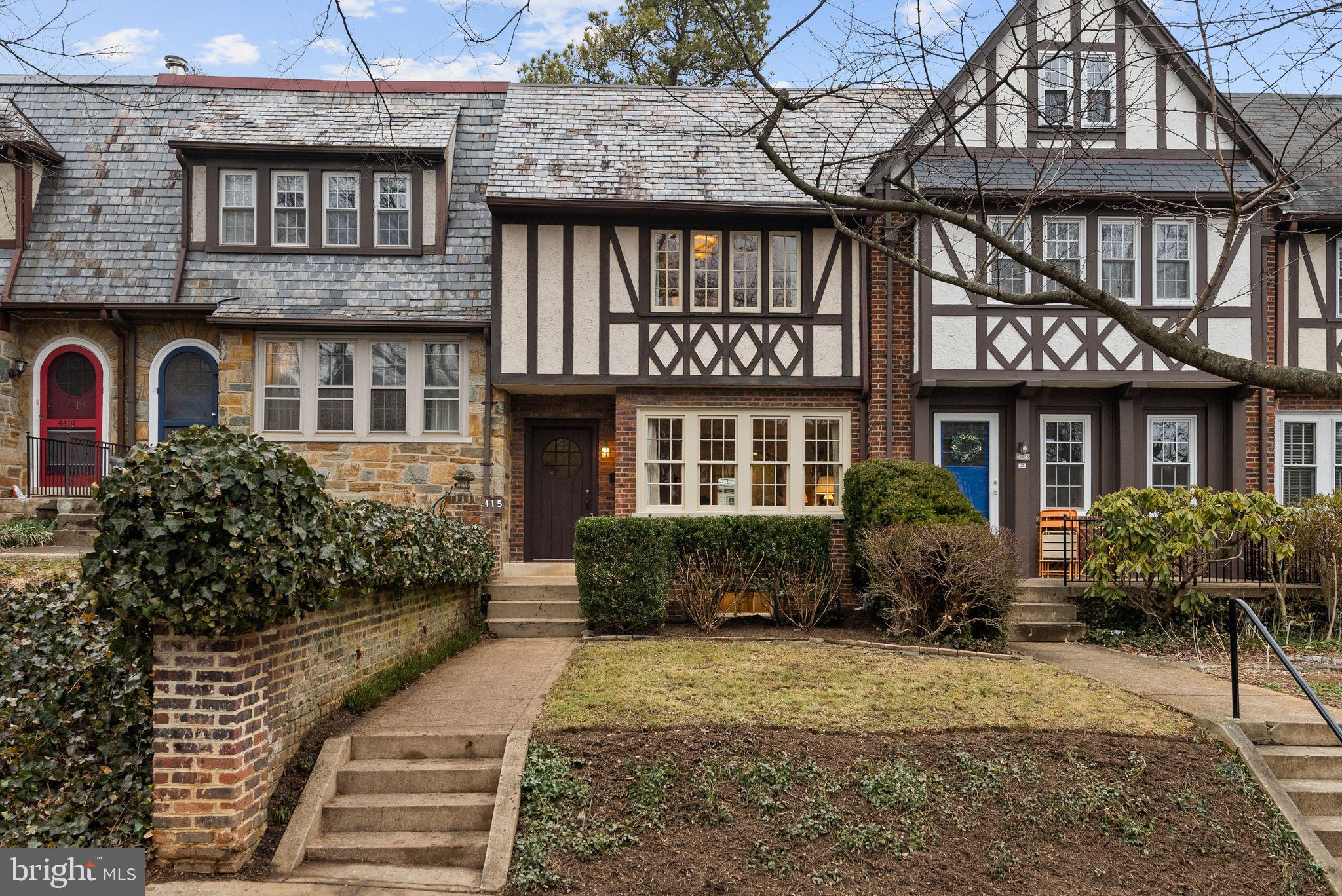 4415 GREENWICH PARKWAY NW