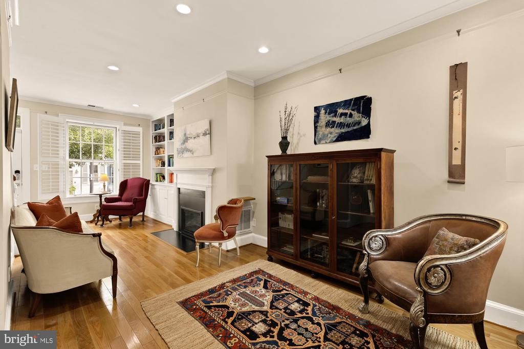 1338 28TH STREET NW