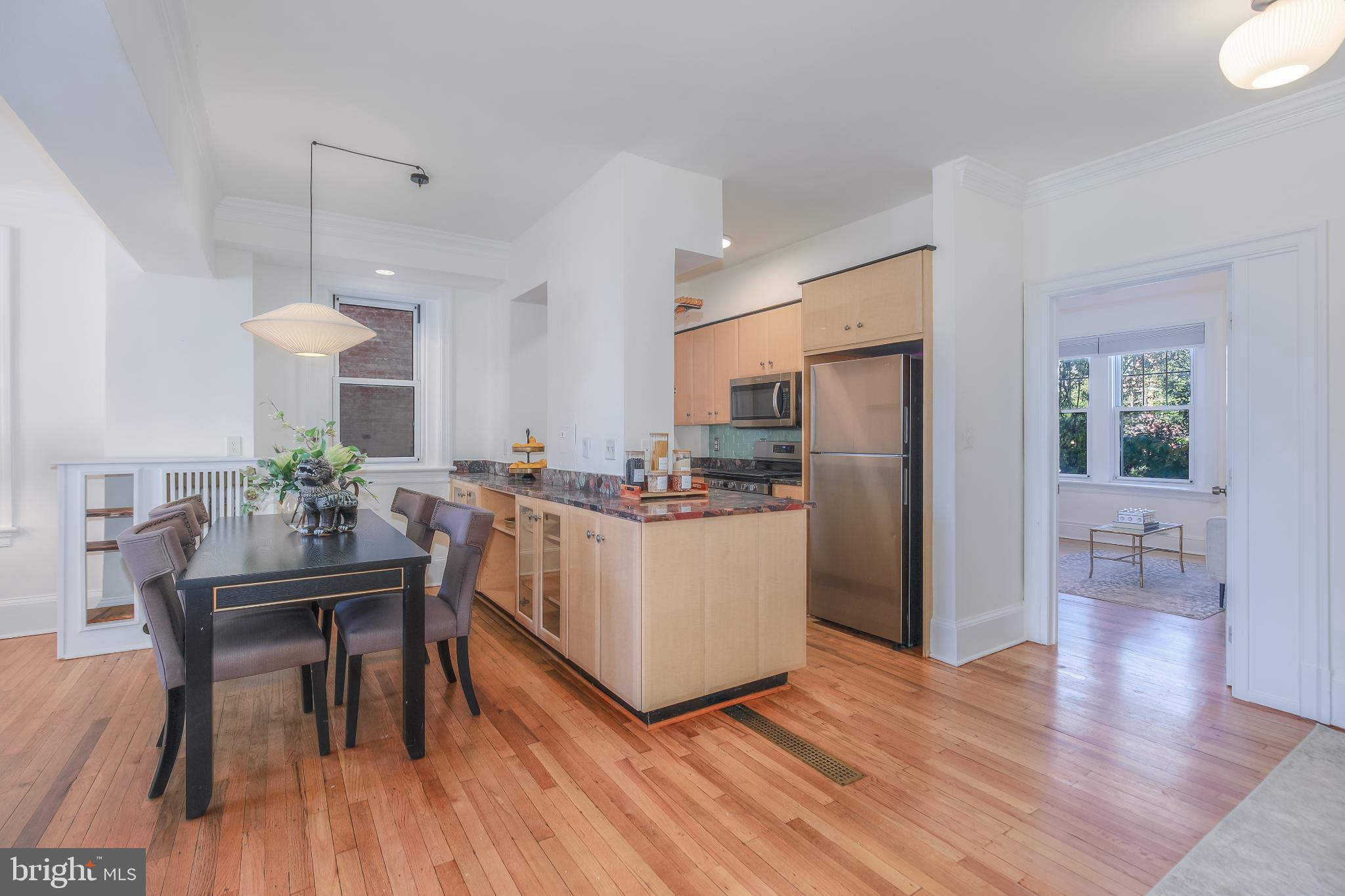 1954 COLUMBIA ROAD NW 201