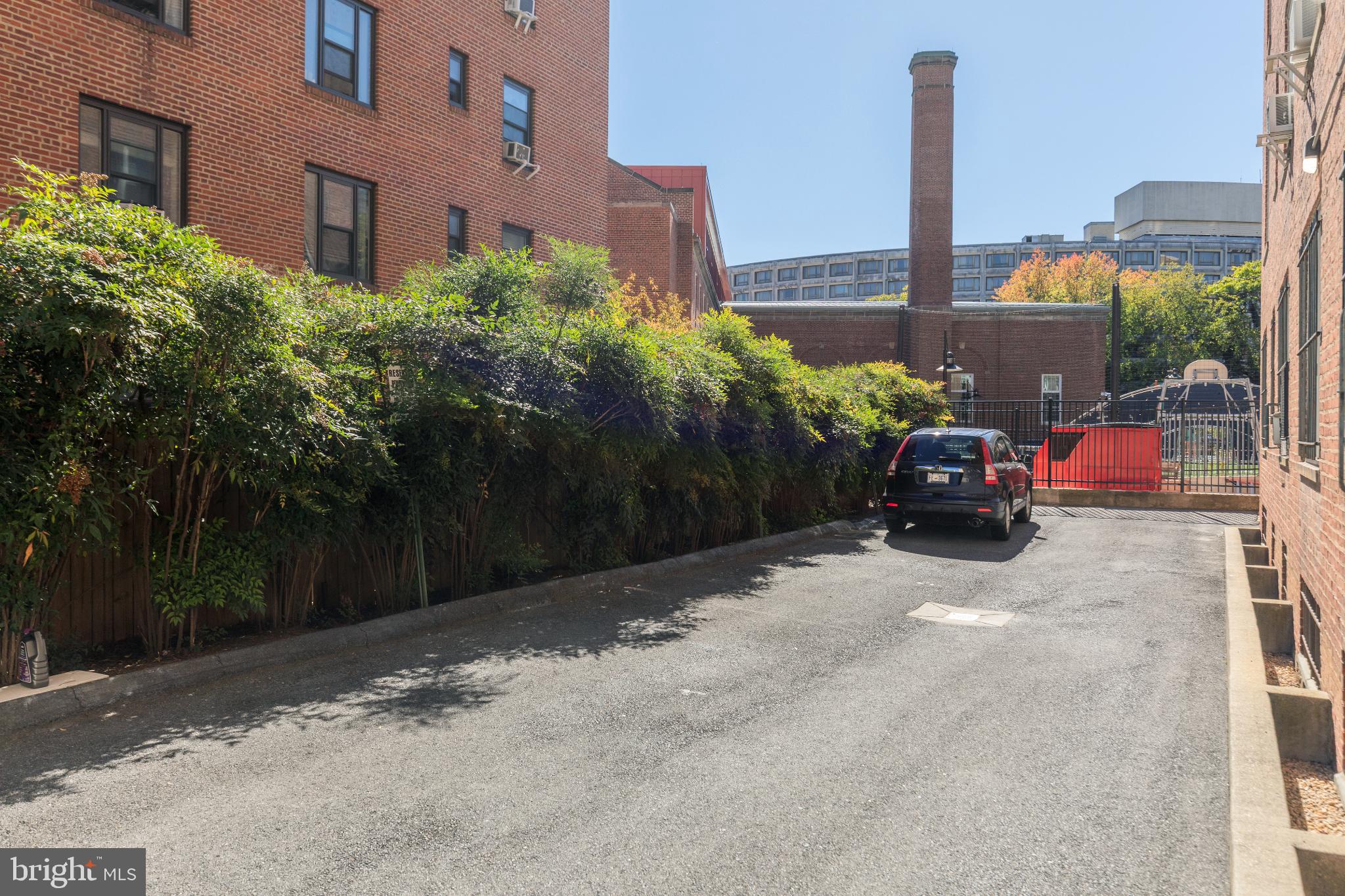 1954 COLUMBIA ROAD NW 201