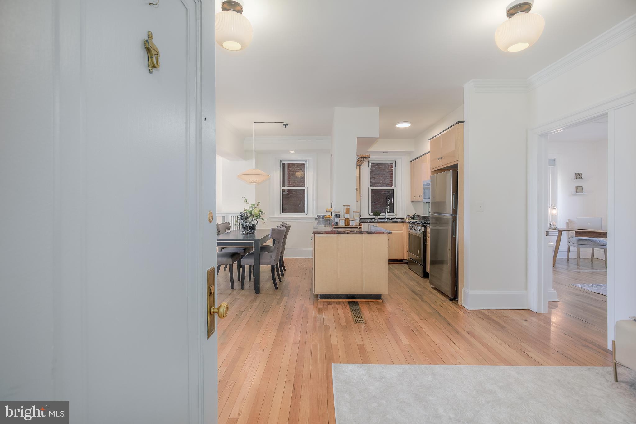 1954 COLUMBIA ROAD NW 201