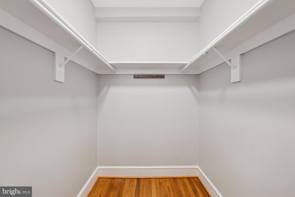 18 9TH STREET NE 304