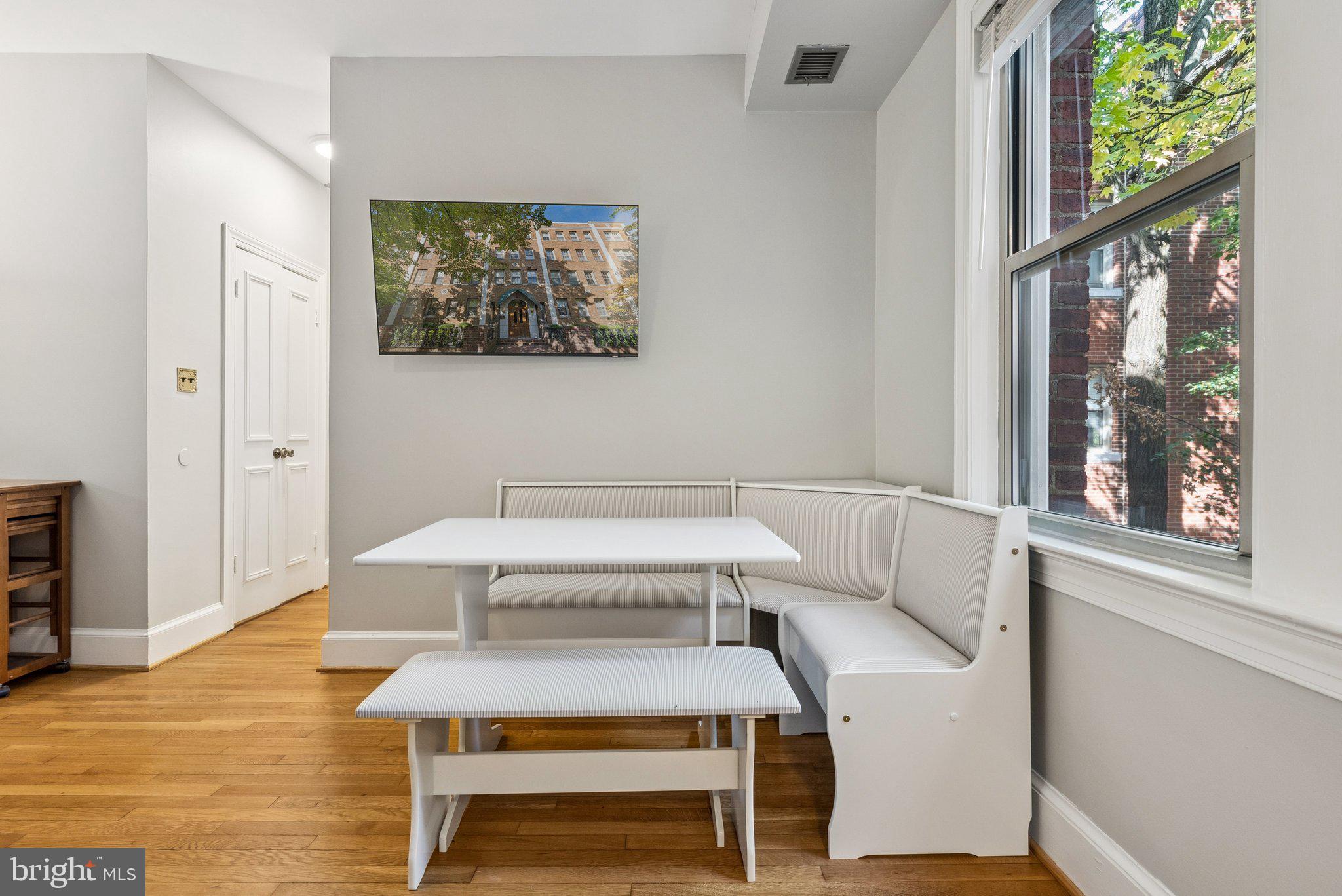18 9TH STREET NE 304