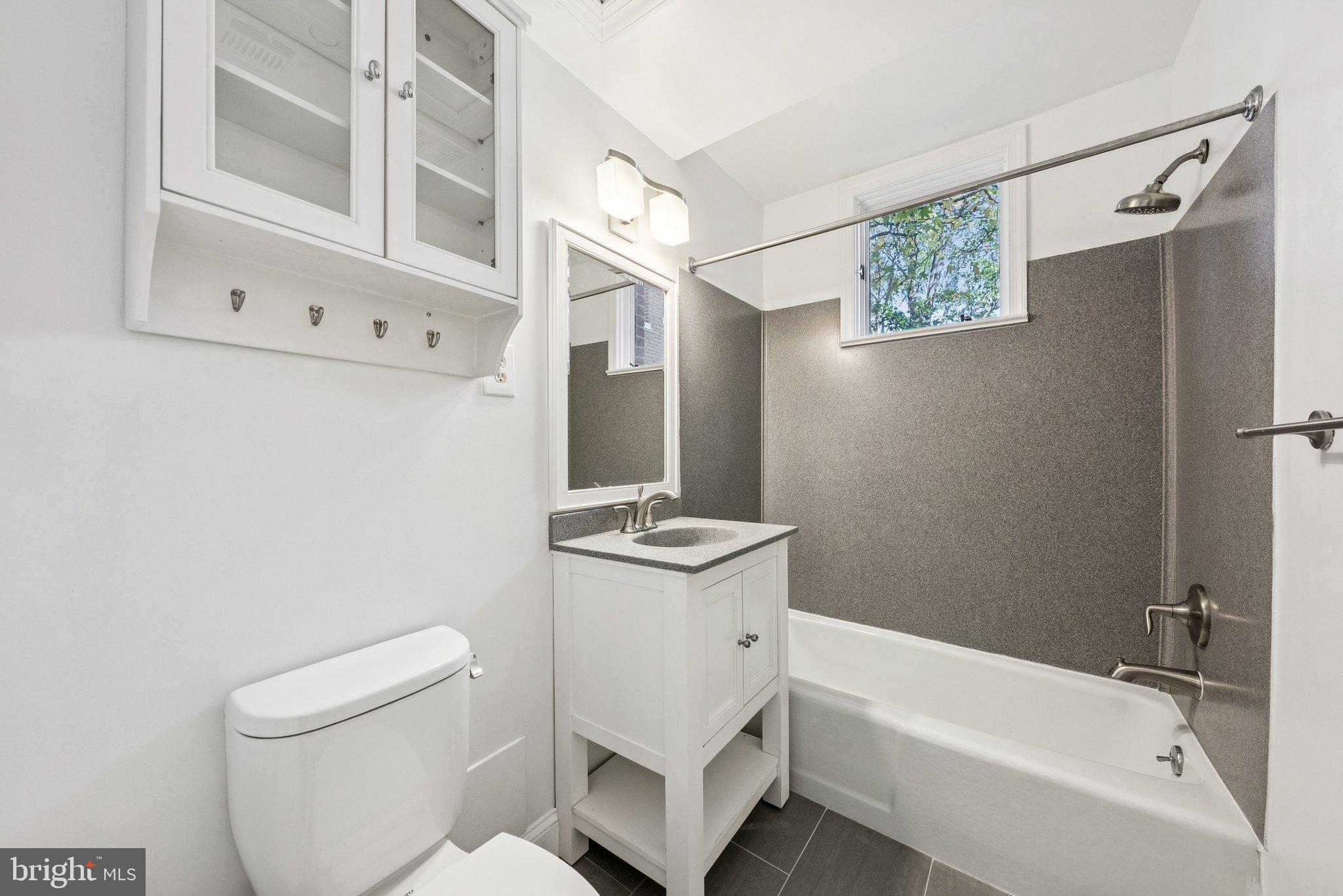 18 9TH STREET NE 304