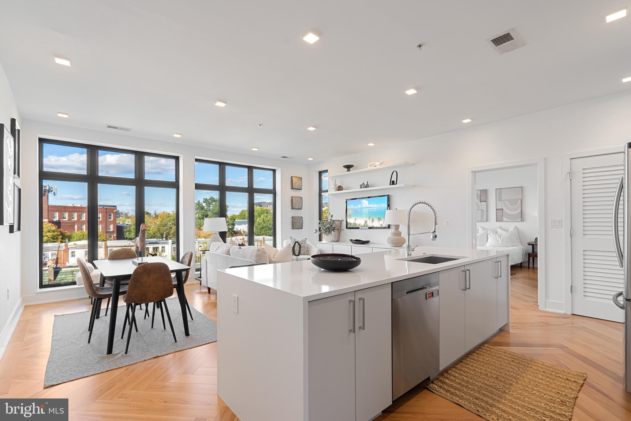 1345 K STREET SE 401