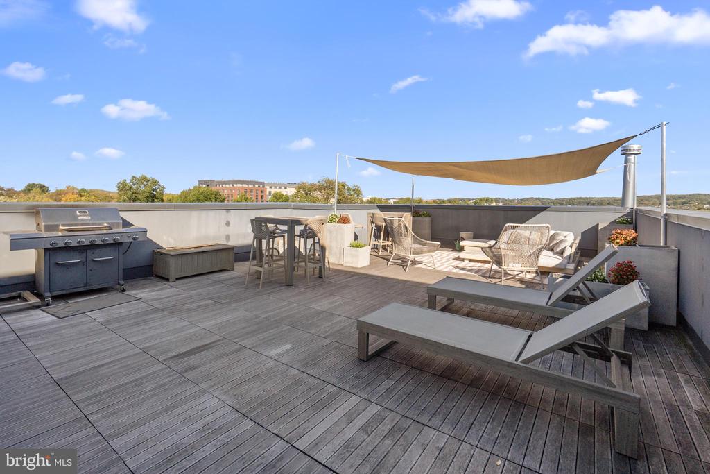 1345 K STREET SE 401