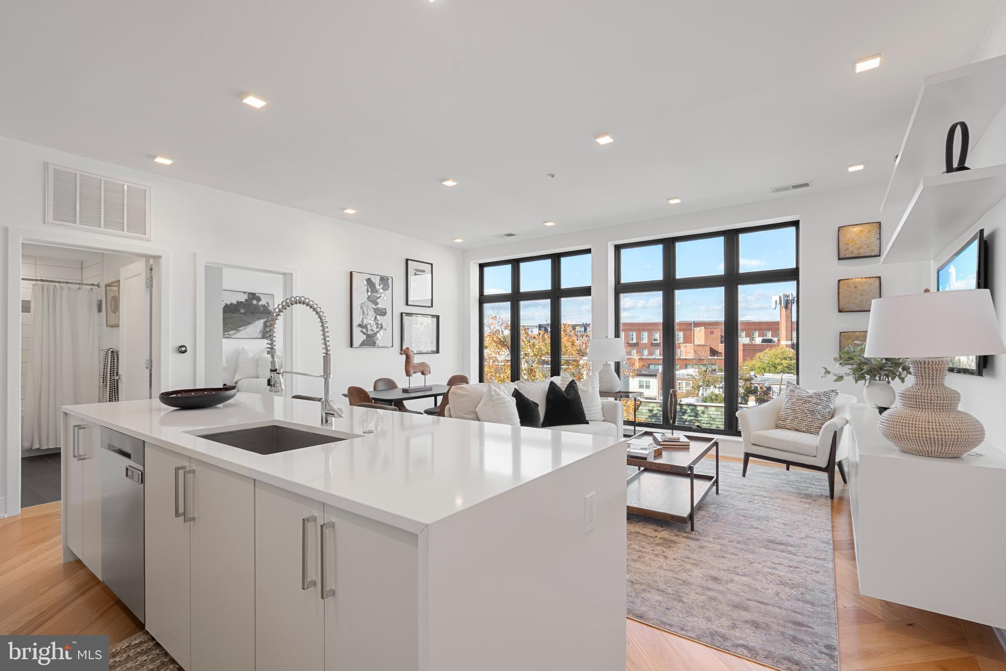 1345 K STREET SE 401