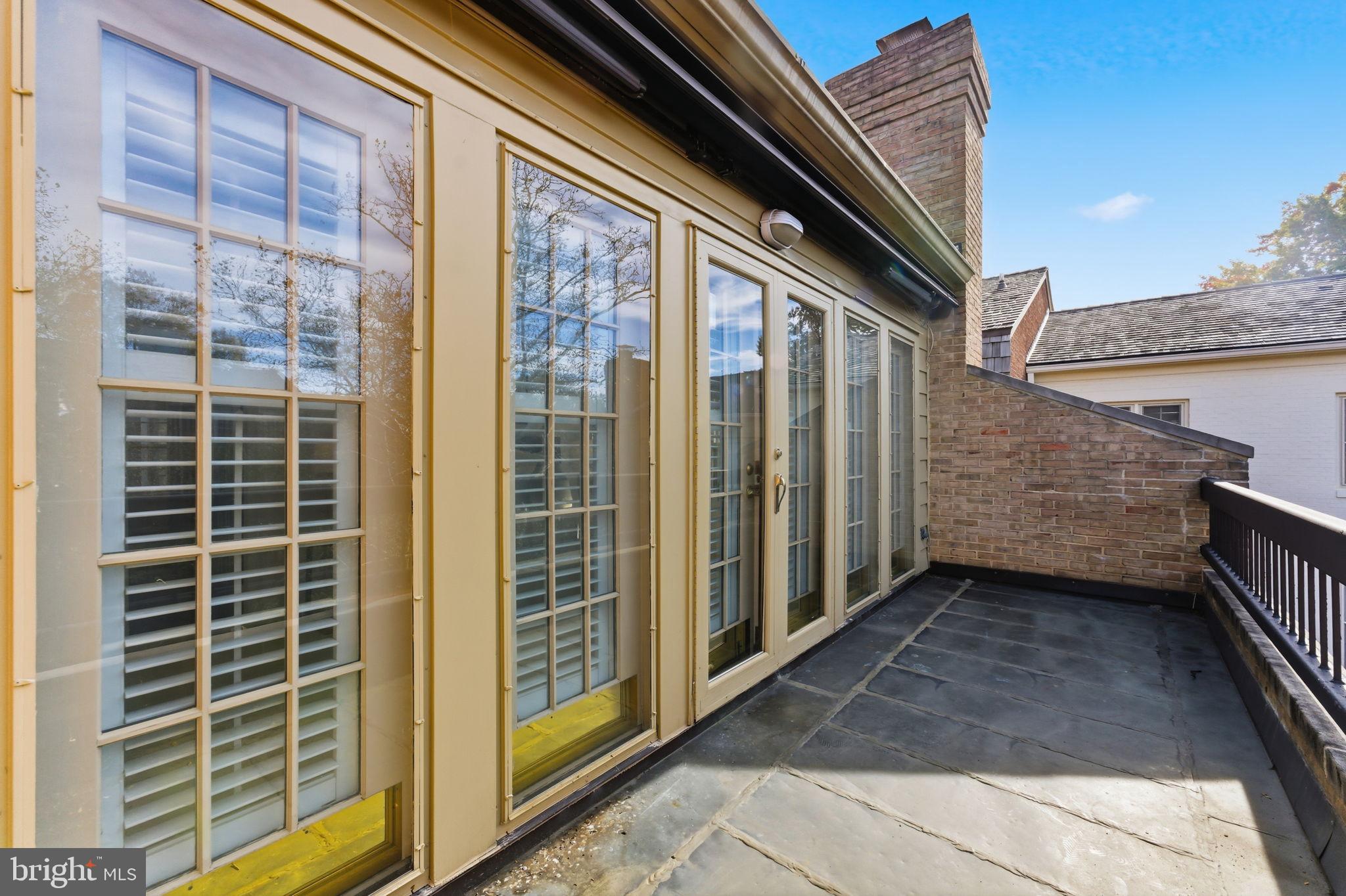 4354 WESTOVER PLACE NW