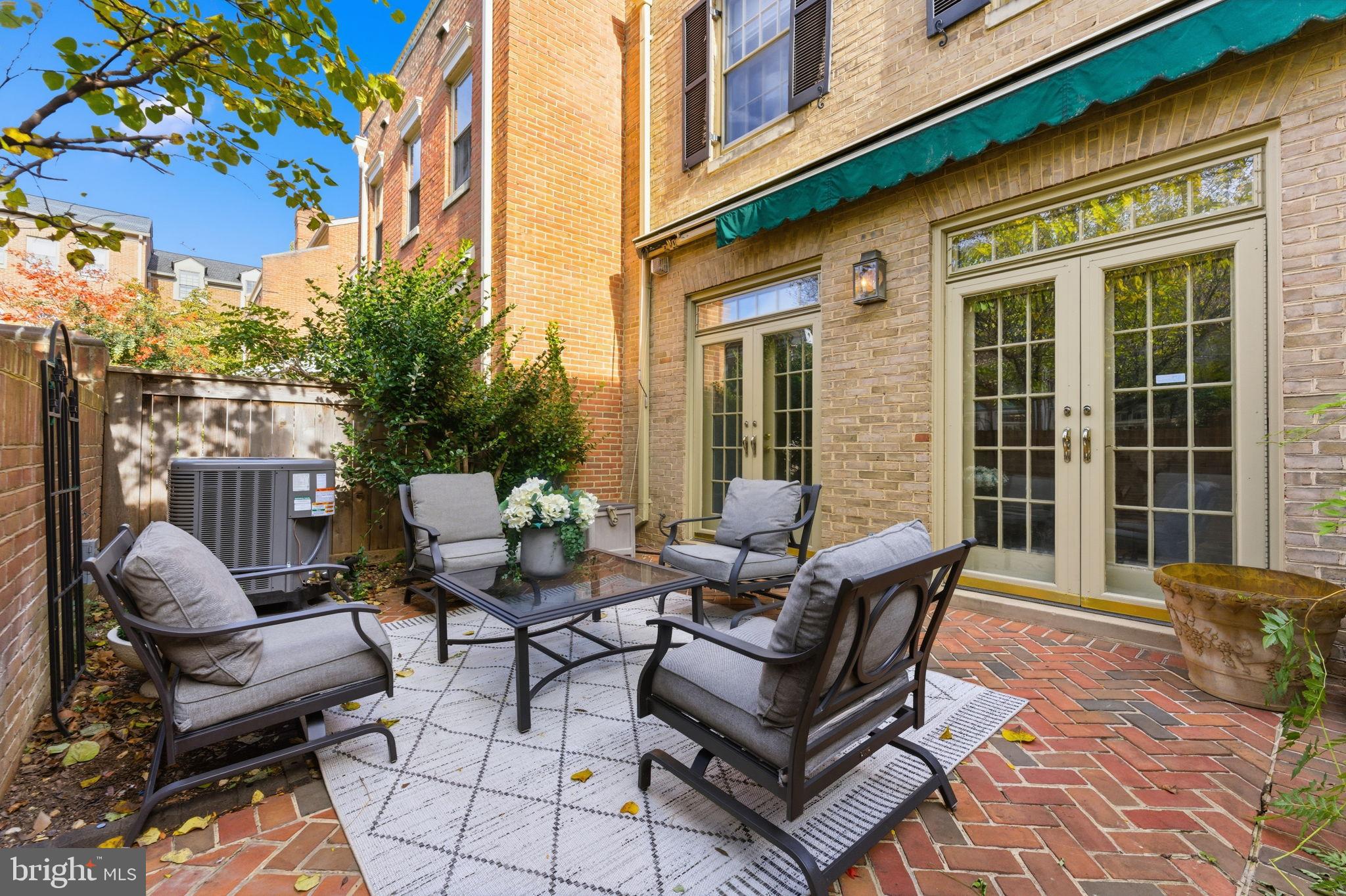 4354 WESTOVER PLACE NW