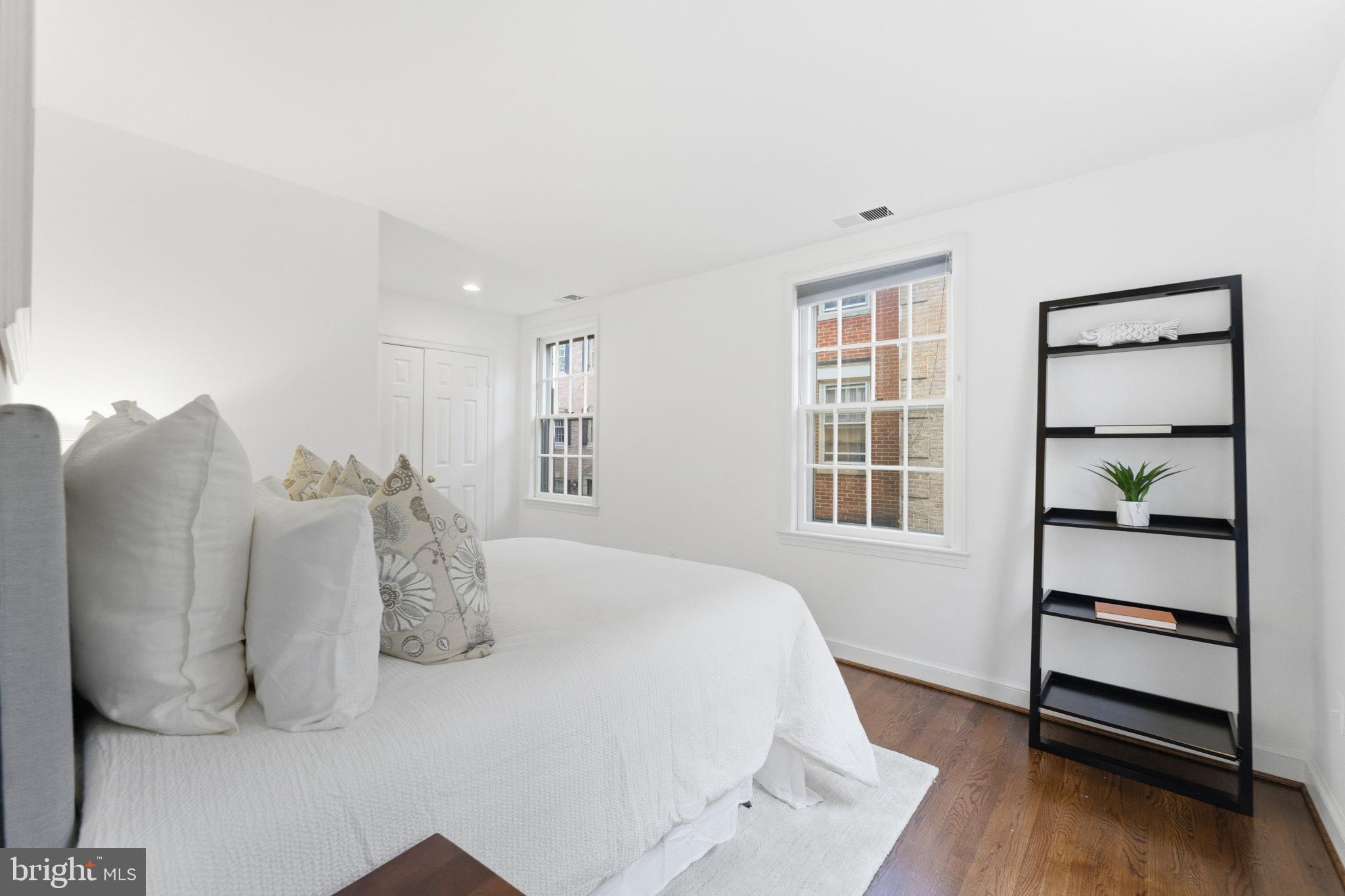 4354 WESTOVER PLACE NW