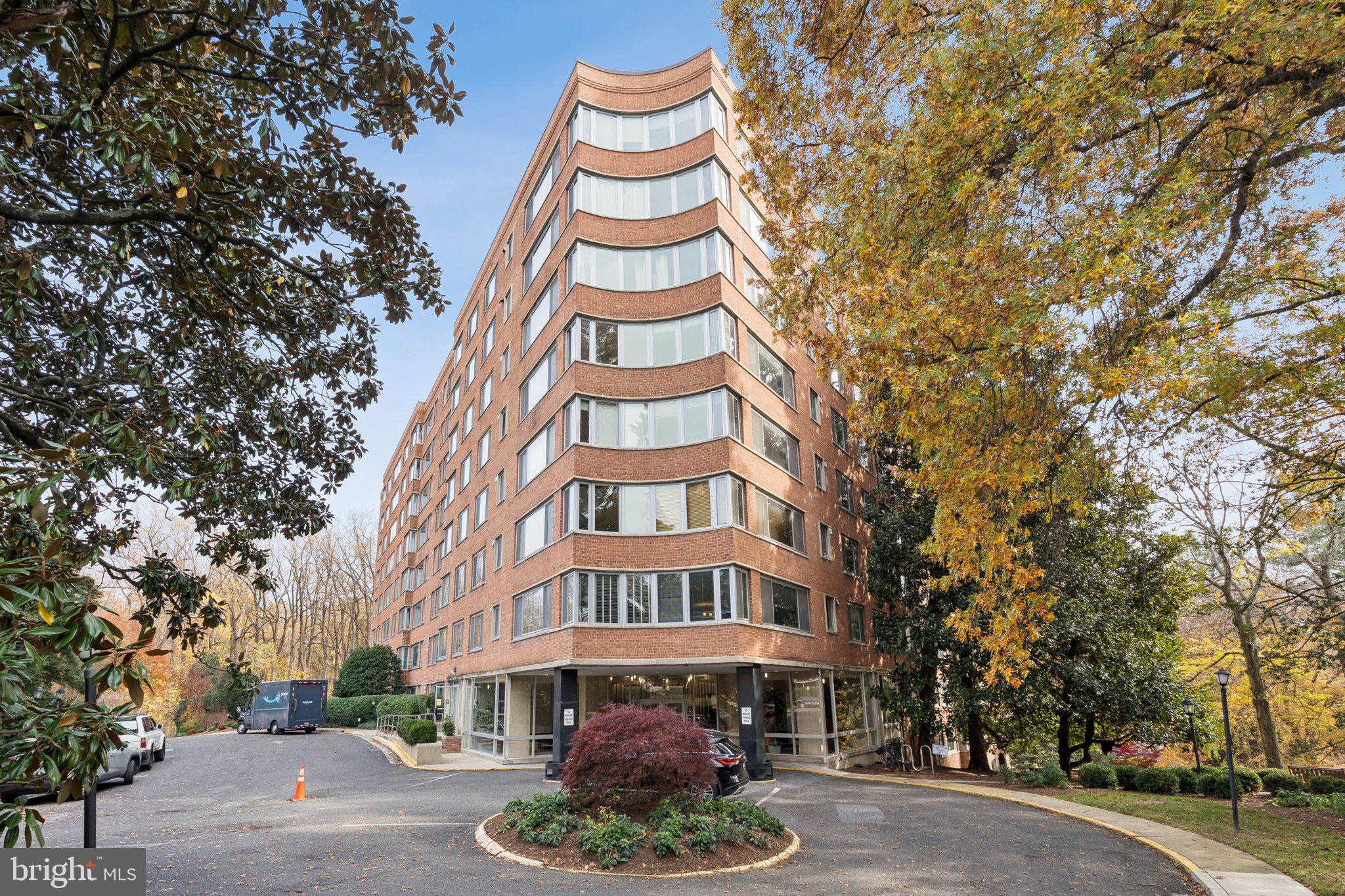 4200 CATHEDRAL AVENUE NW 815