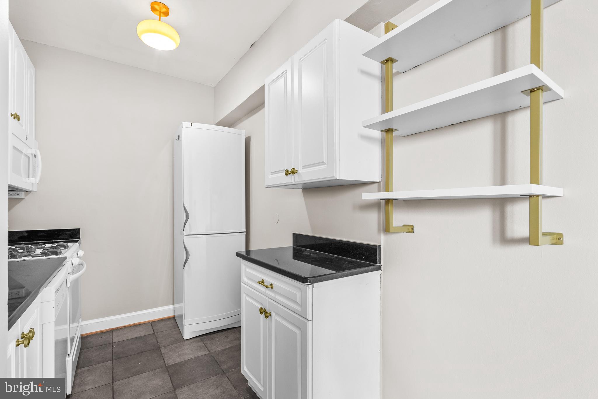 3100 WISCONSIN AVENUE NW 403