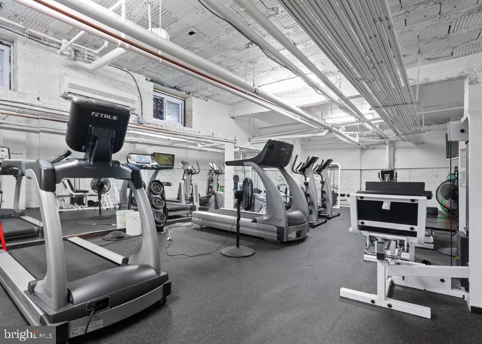 4007 CONNECTICUT AVENUE NW 304