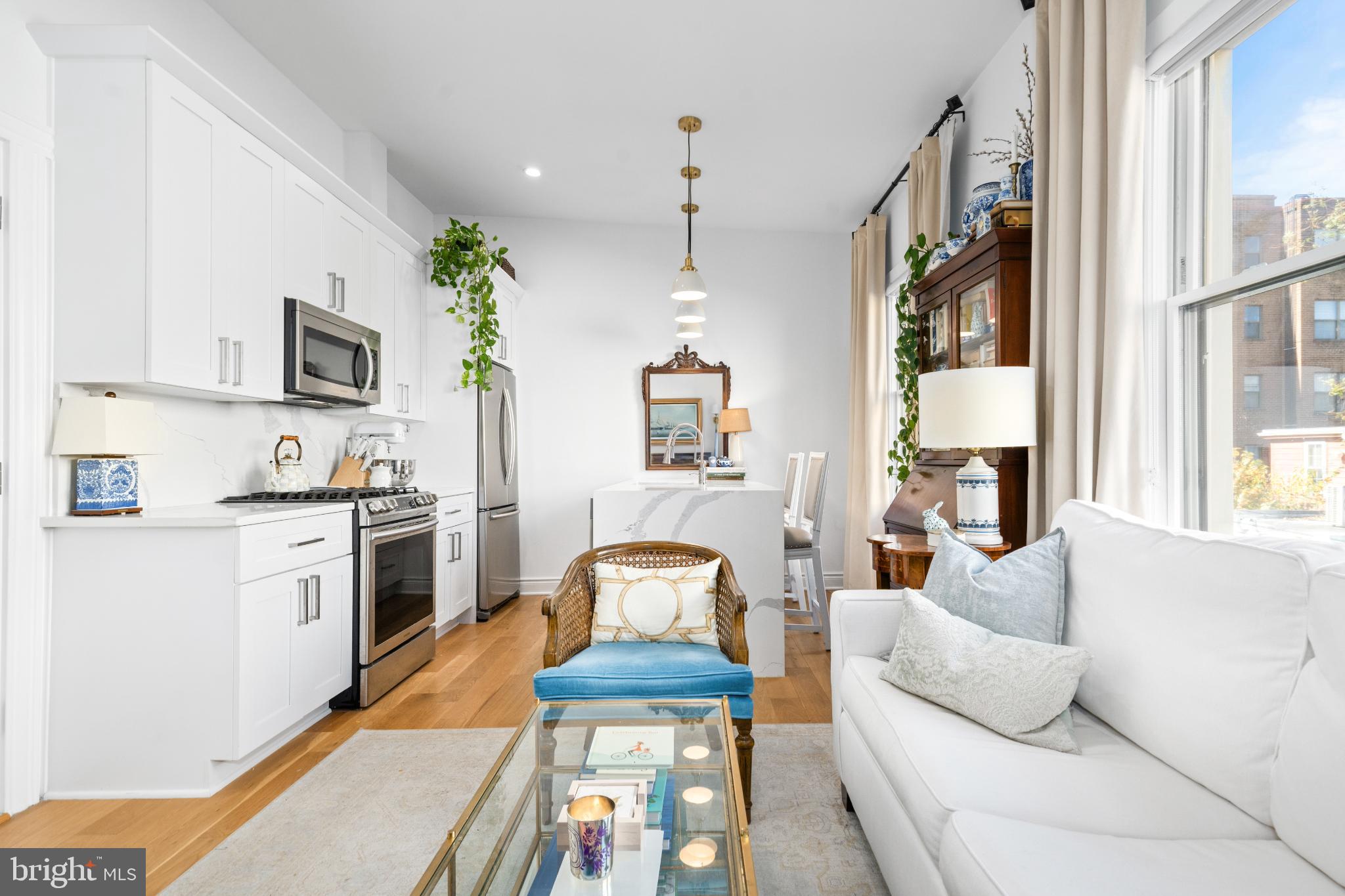 317 3RD STREET SE 33