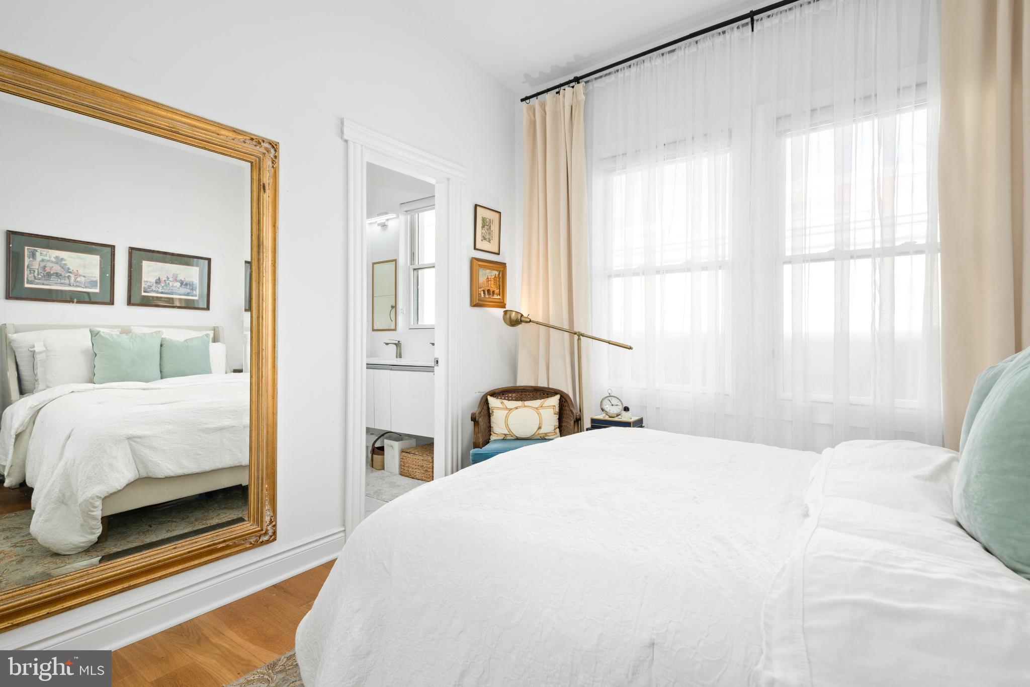 317 3RD STREET SE 33