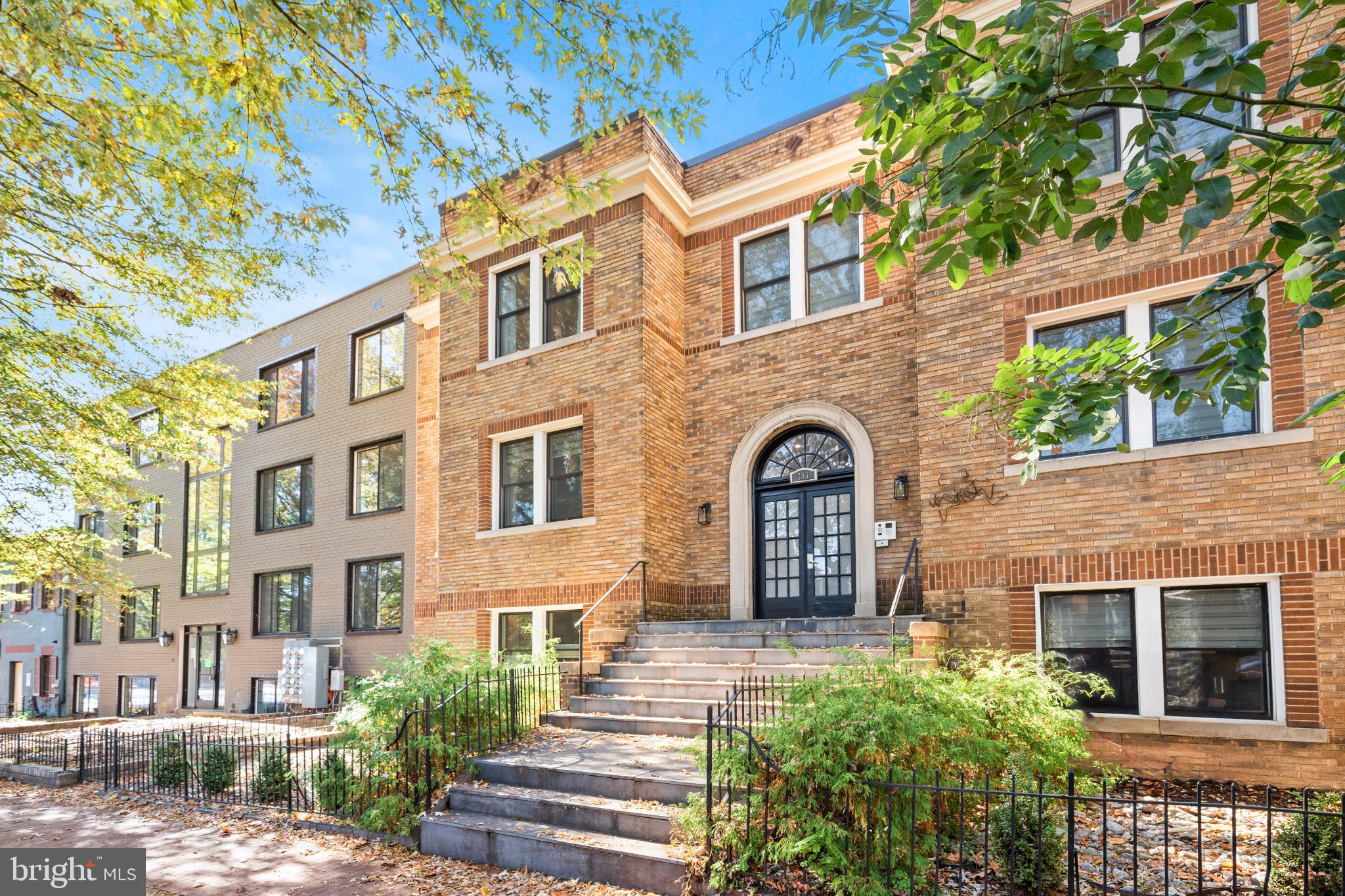 317 3RD STREET SE 33