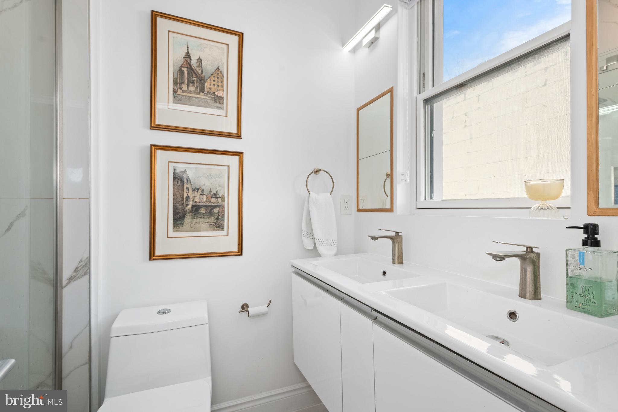 317 3RD STREET SE 33