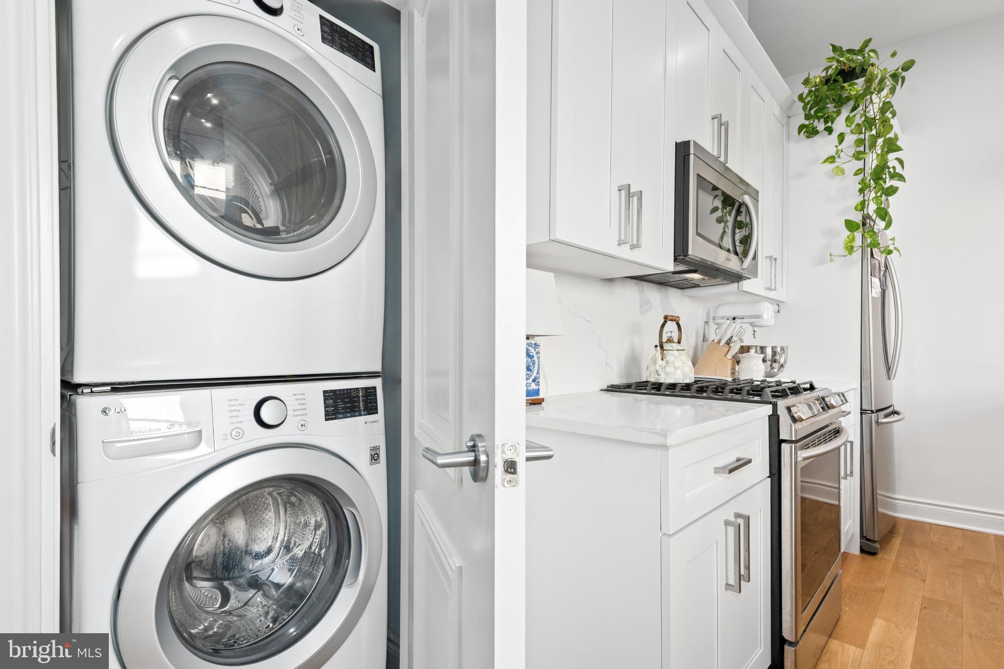 317 3RD STREET SE 33