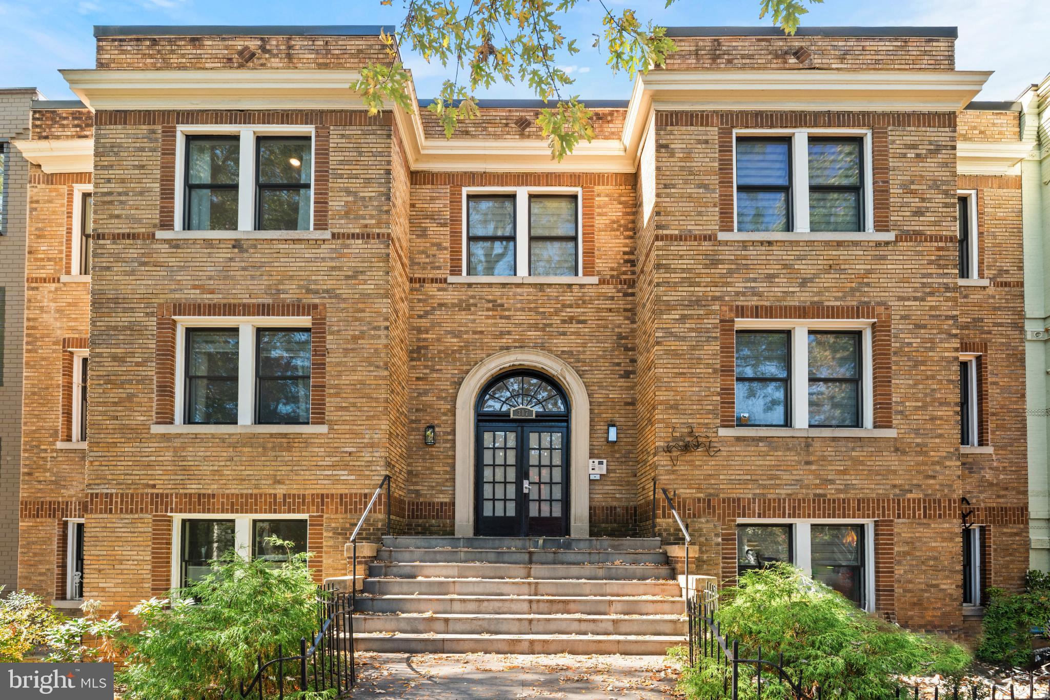 317 3RD STREET SE 33