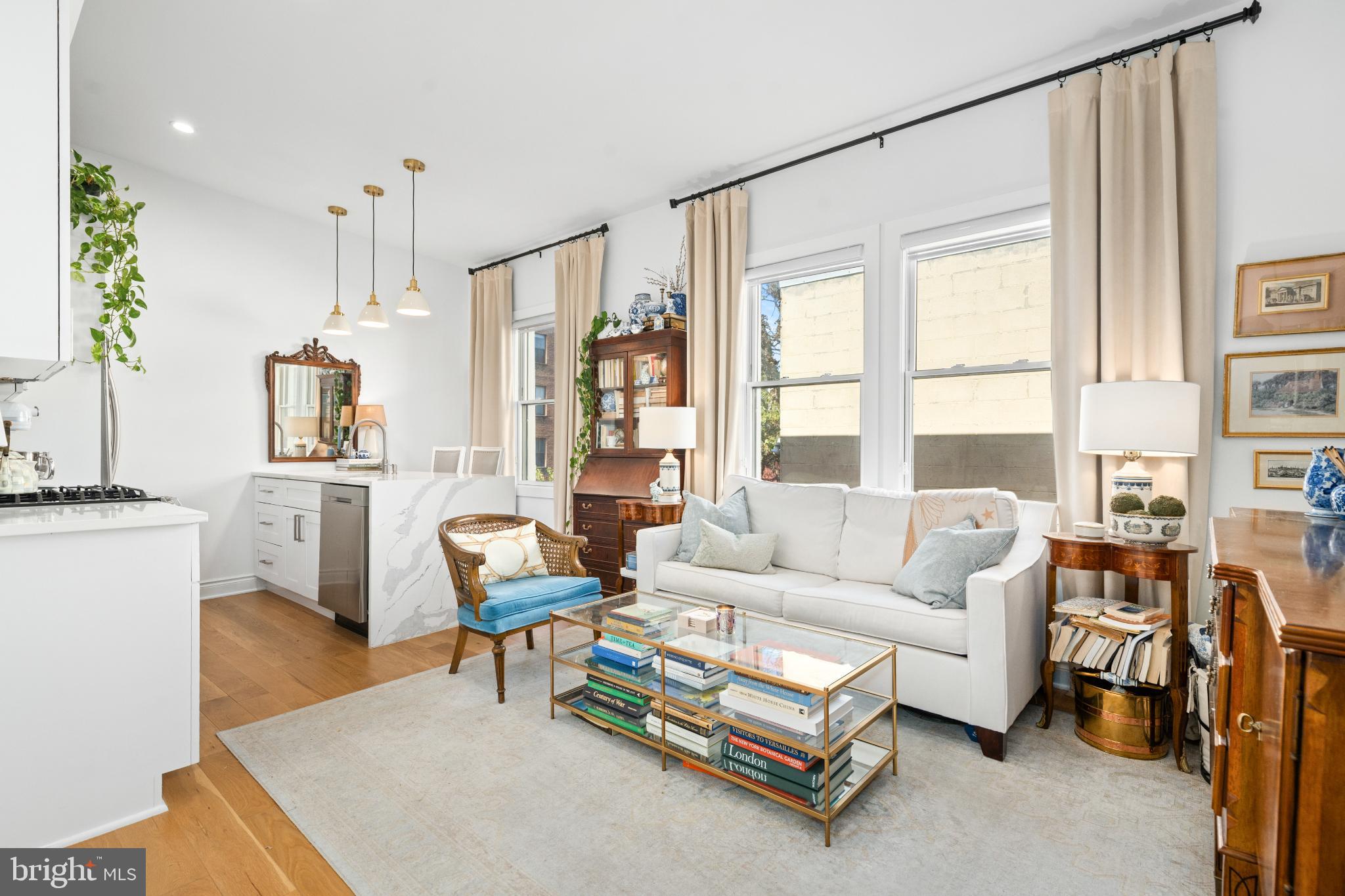 317 3RD STREET SE 33