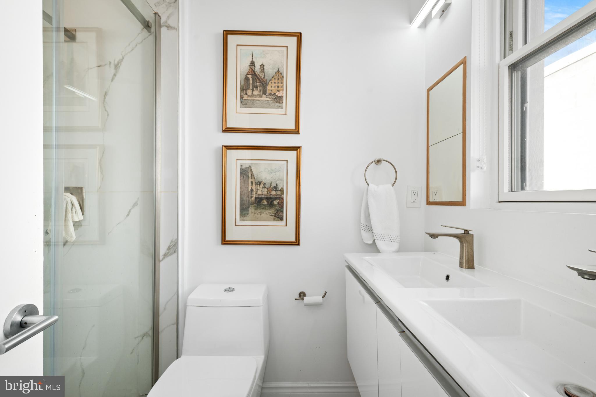 317 3RD STREET SE 33