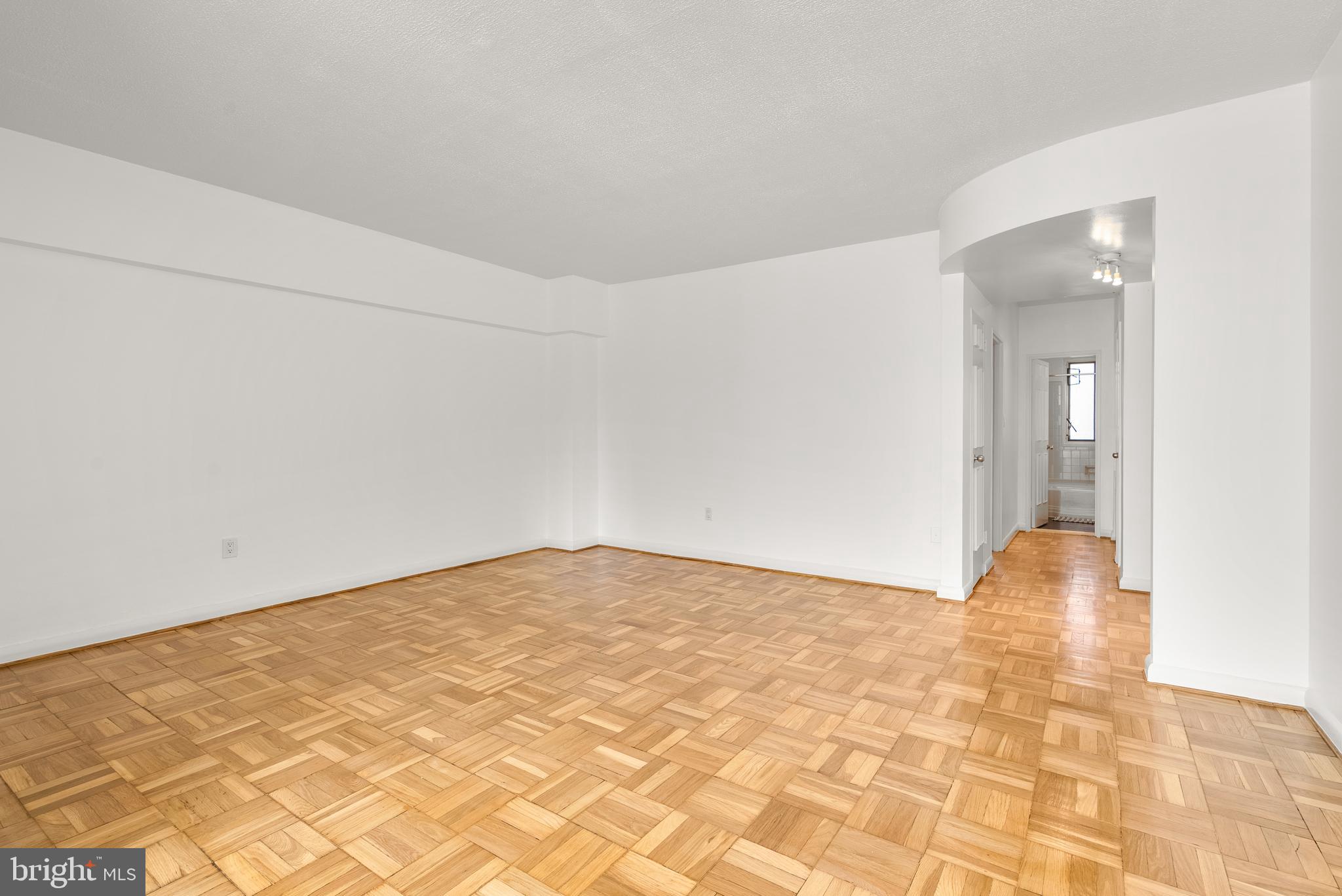 1727 MASSACHUSETTS AVENUE NW 502