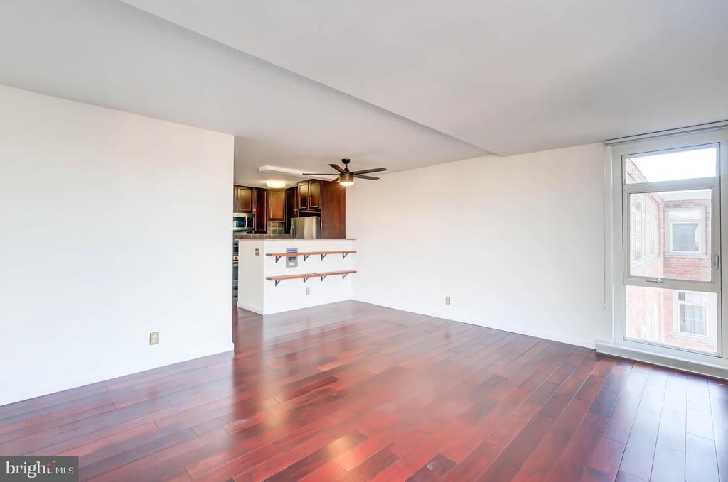 1545 18TH STREET NW 907