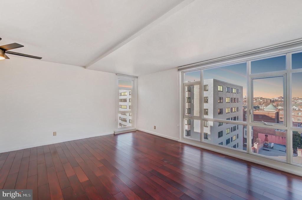 1545 18TH STREET NW 907