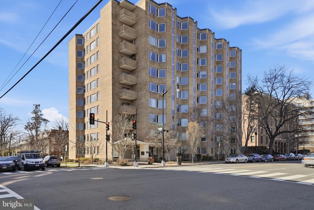 2800 WISCONSIN AVENUE NW 1001