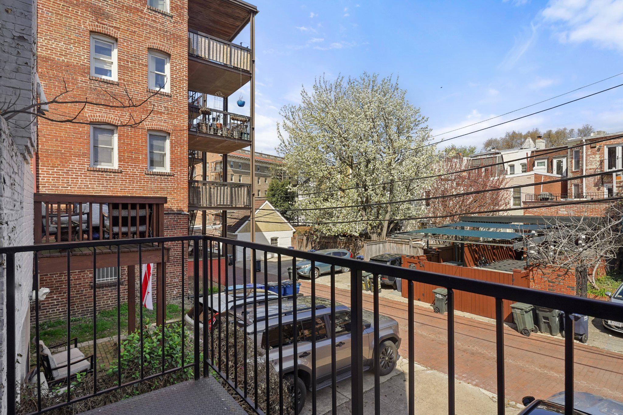 1865 MINTWOOD PLACE NW 3
