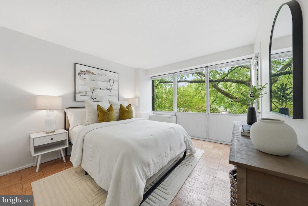 1301 DELAWARE AVENUE SW Unit: N110