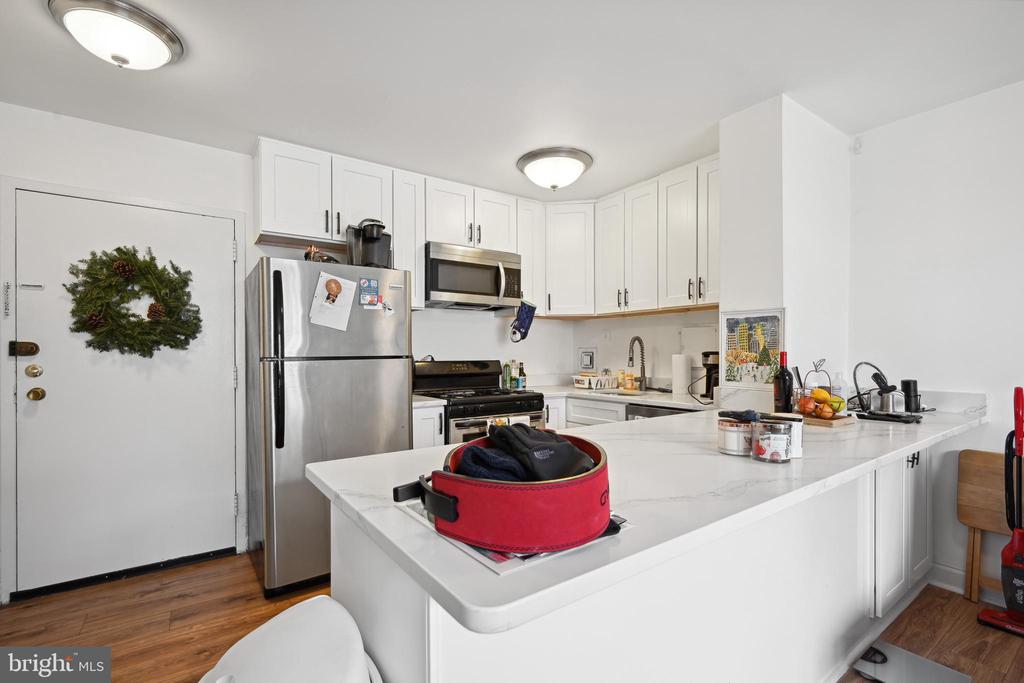 950 25TH STREET NW 508N