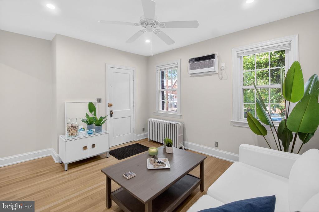 2228 40TH STREET NW Unit: 1