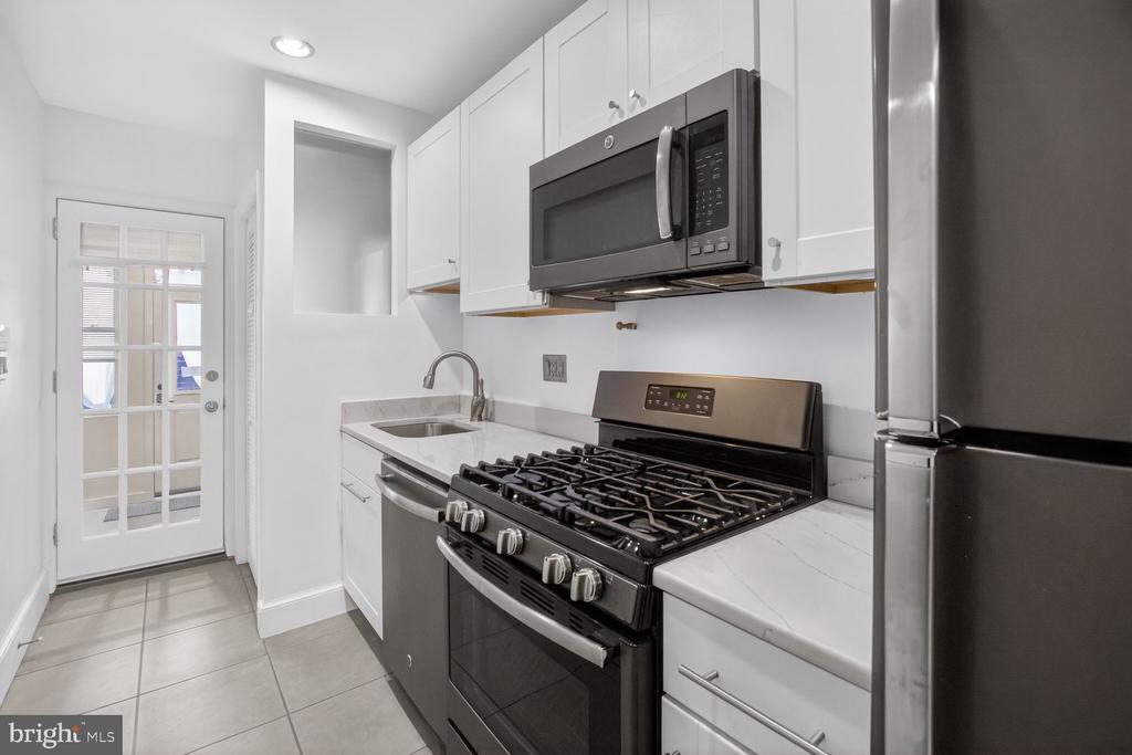 2228 40TH STREET NW Unit: 1
