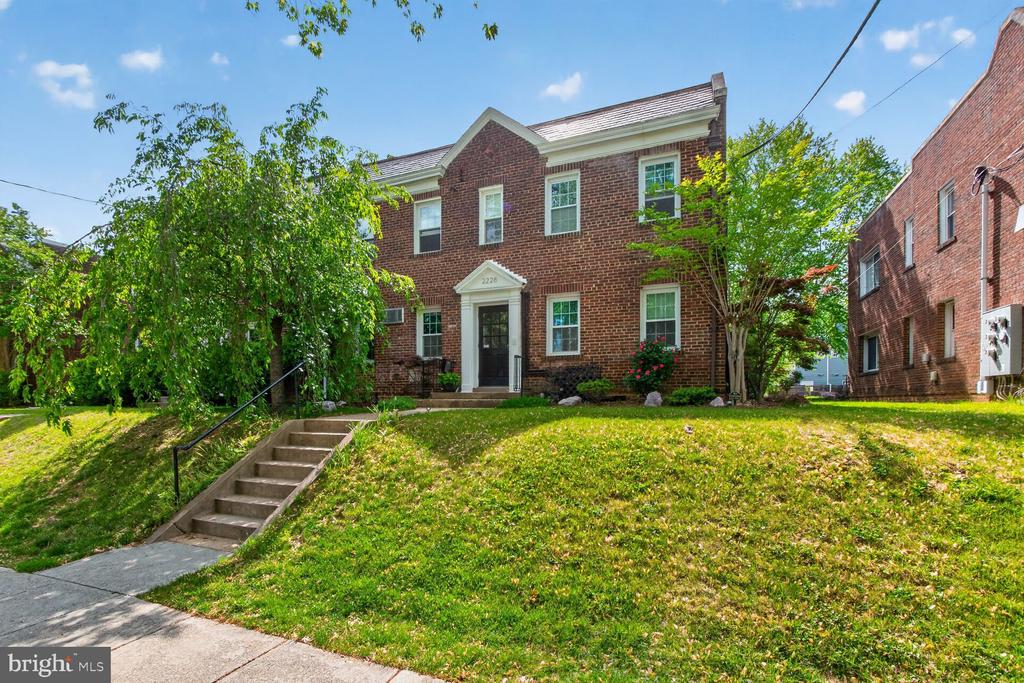 2228 40TH STREET NW Unit: 1