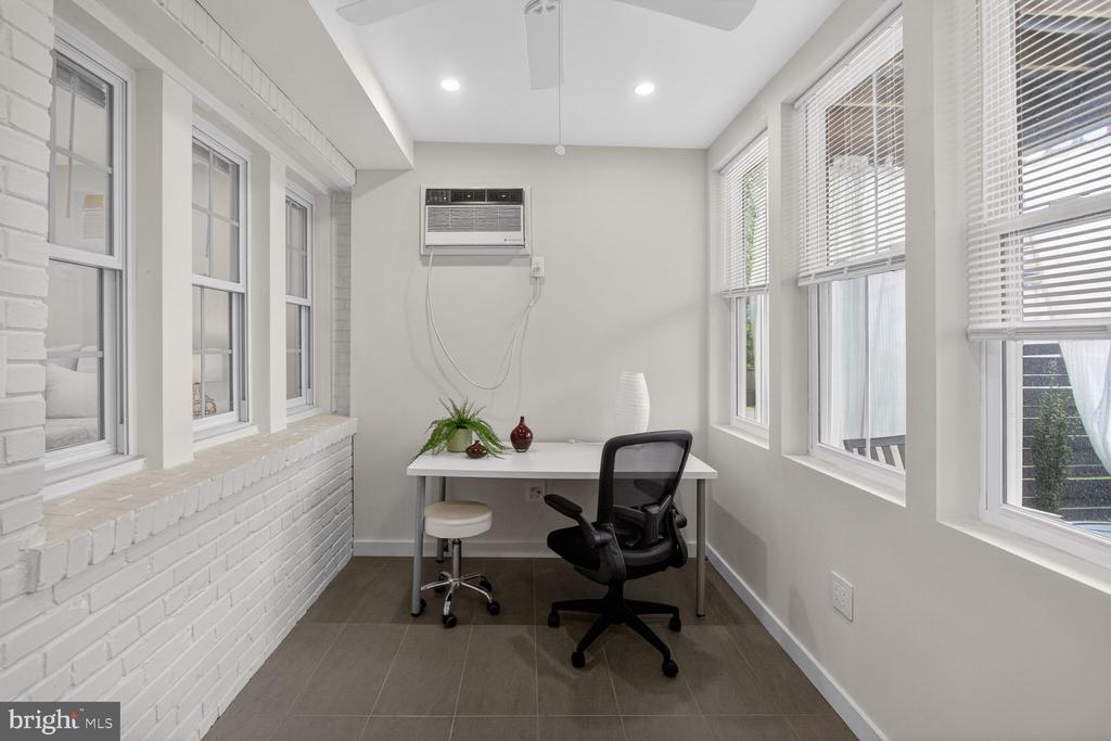 2228 40TH STREET NW Unit: 1