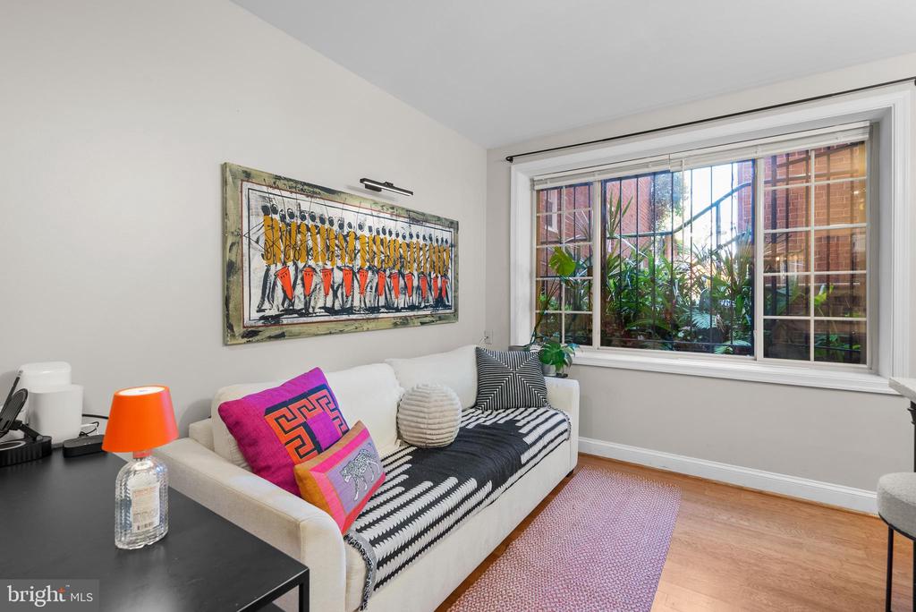 718 PARK ROAD NW Unit: 1