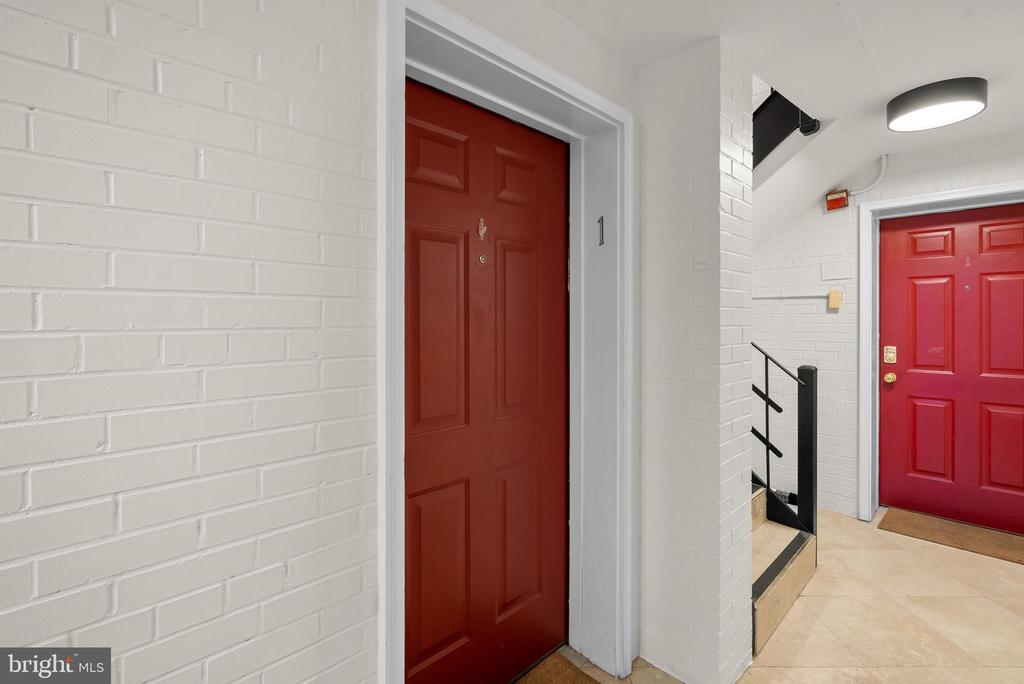 718 PARK ROAD NW Unit: 1