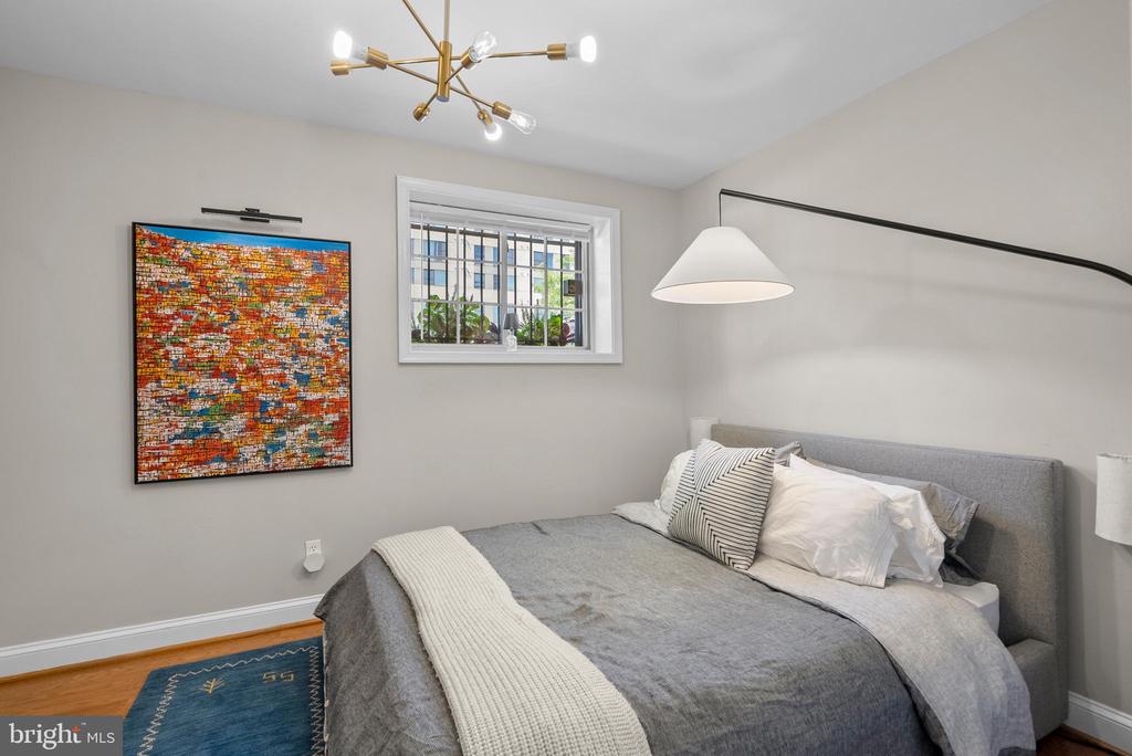718 PARK ROAD NW Unit: 1
