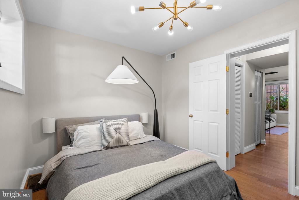 718 PARK ROAD NW Unit: 1
