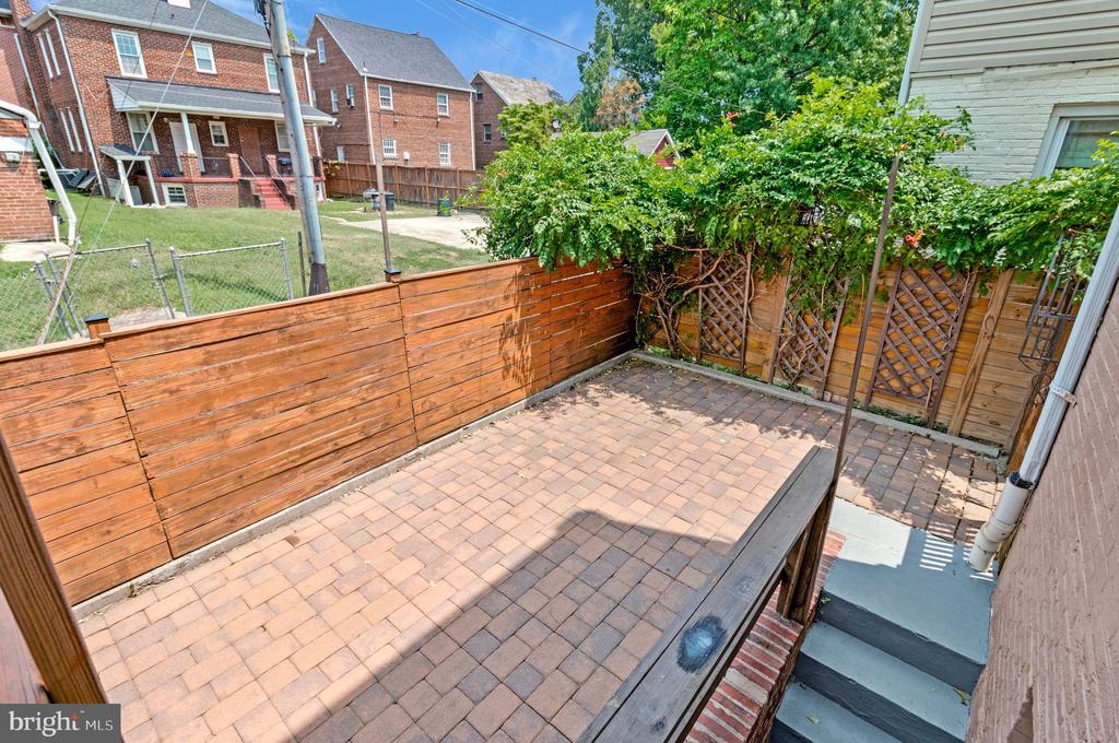 623 TEWKESBURY PLACE NW