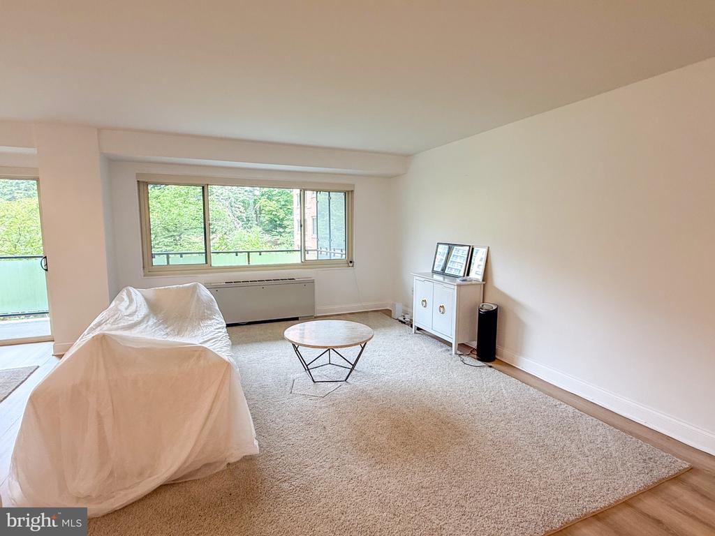4201 CATHEDRAL AVENUE NW Unit: 321E