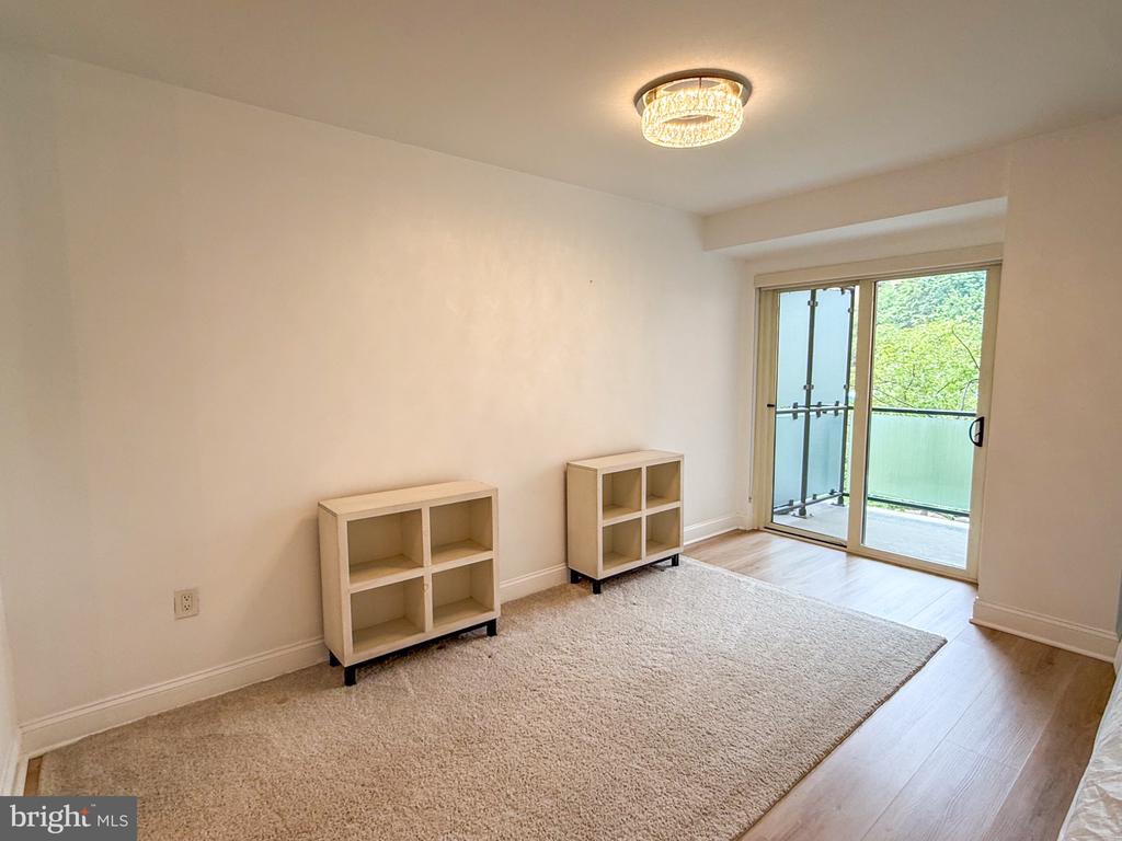 4201 CATHEDRAL AVENUE NW Unit: 321E