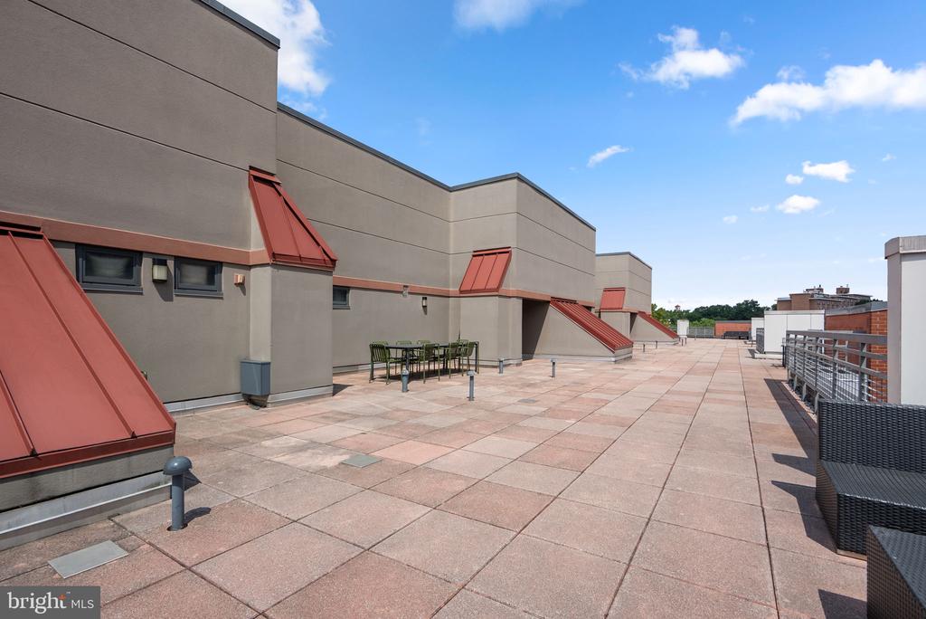 2120 VERMONT AVENUE NW Unit: 211