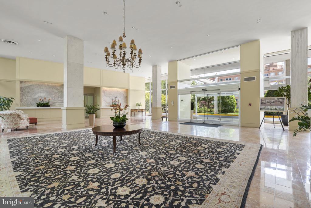 4201 CATHEDRAL AVENUE NW Unit: 419E