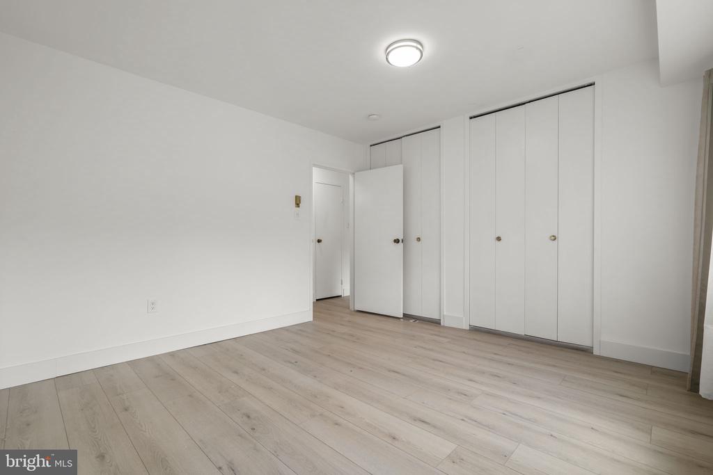 4201 CATHEDRAL AVENUE NW Unit: 419E