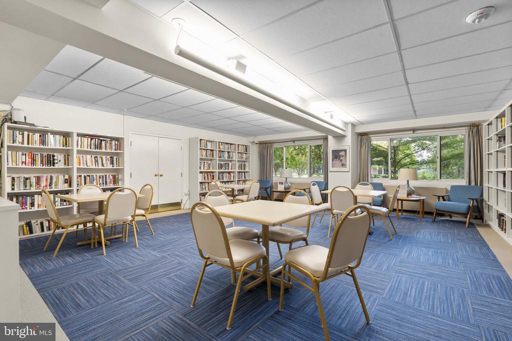 4201 CATHEDRAL AVENUE NW Unit: 419E